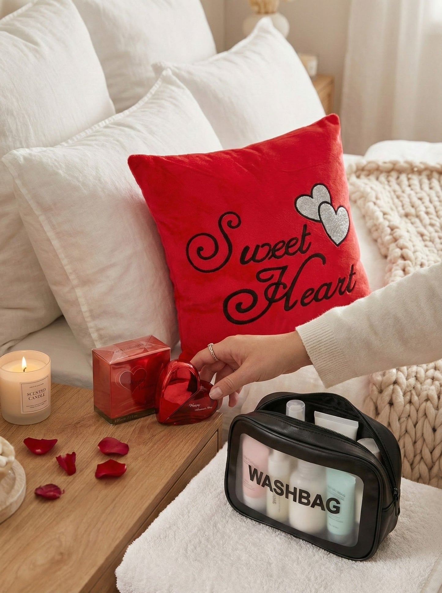 Ženski Poklon set: Jastuk + Neseser + Parfem + Poklon vrećica – – – slika 1