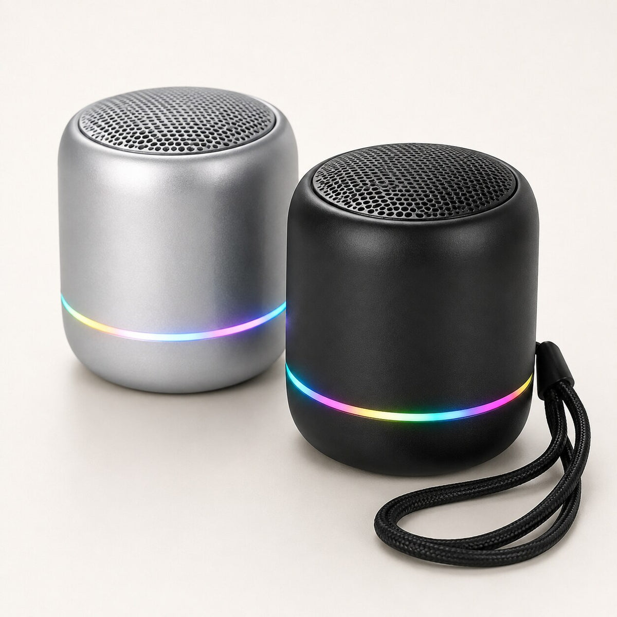 OKOP KP-532 mini Bluetooth zvučnik – studijska fotografija u dvije boje