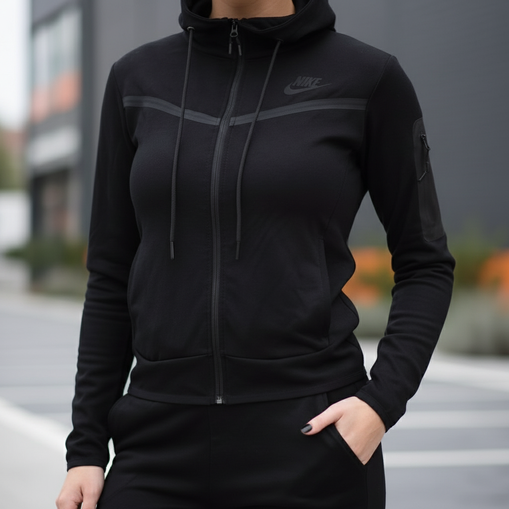 Elegantni Ženski Sportski Komplet Trenerka - Crna Slika 4