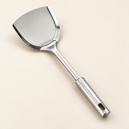 Metalna kuhinjska lopatica 31 cm – studijska fotografija
