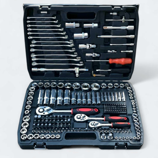 216 - dijeli set gedora u koferu – – – slika 1