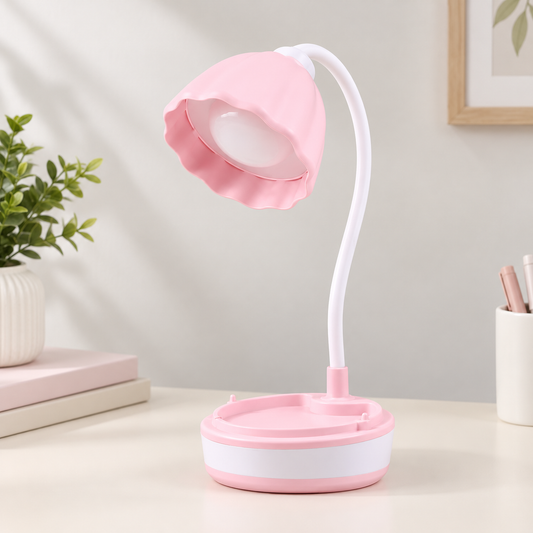 Stolna lampa – školjkasto sjenilo ili štipaljka – studijski prikaz