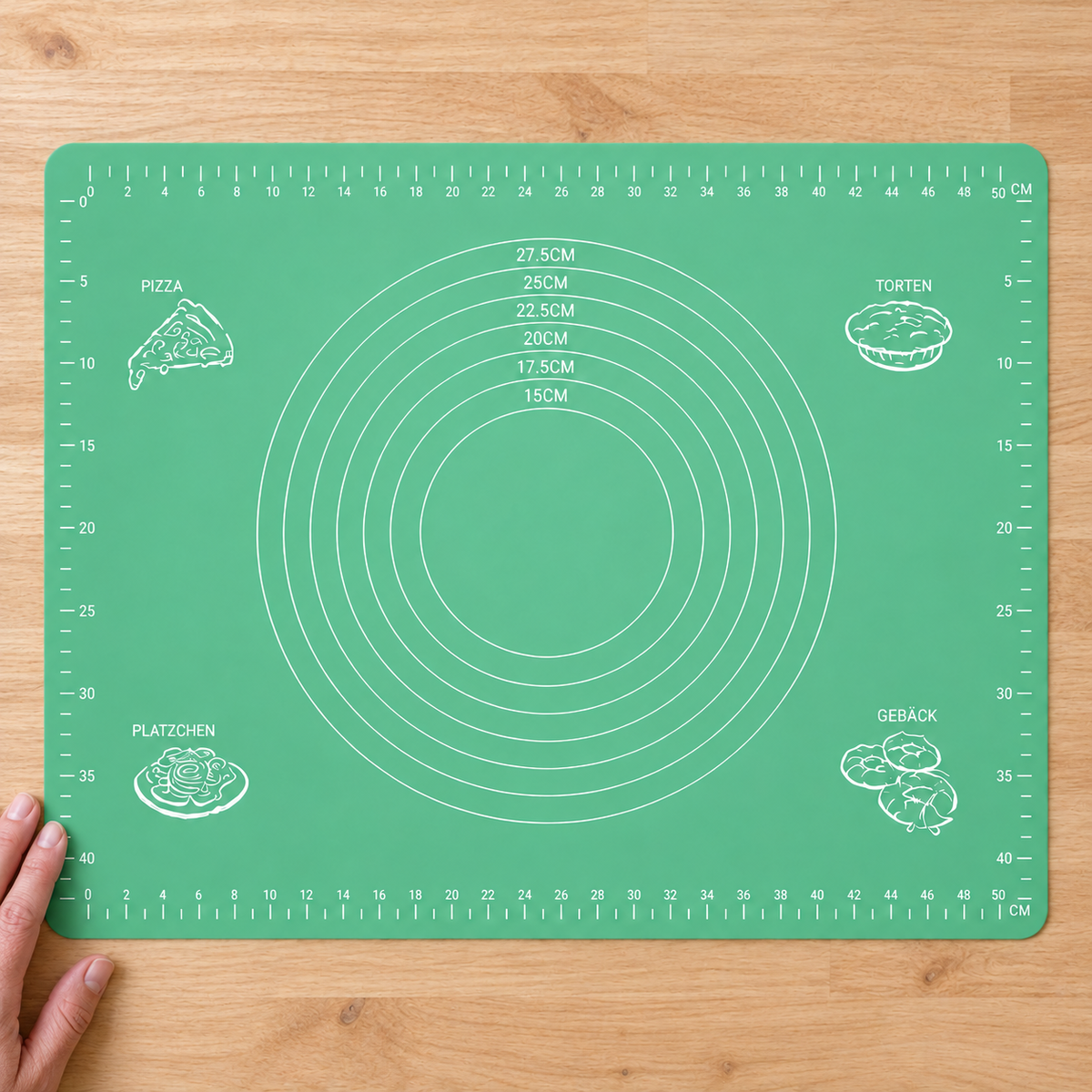 Podloga za tijesto 40 × 50 cm – prikaz uz ruku