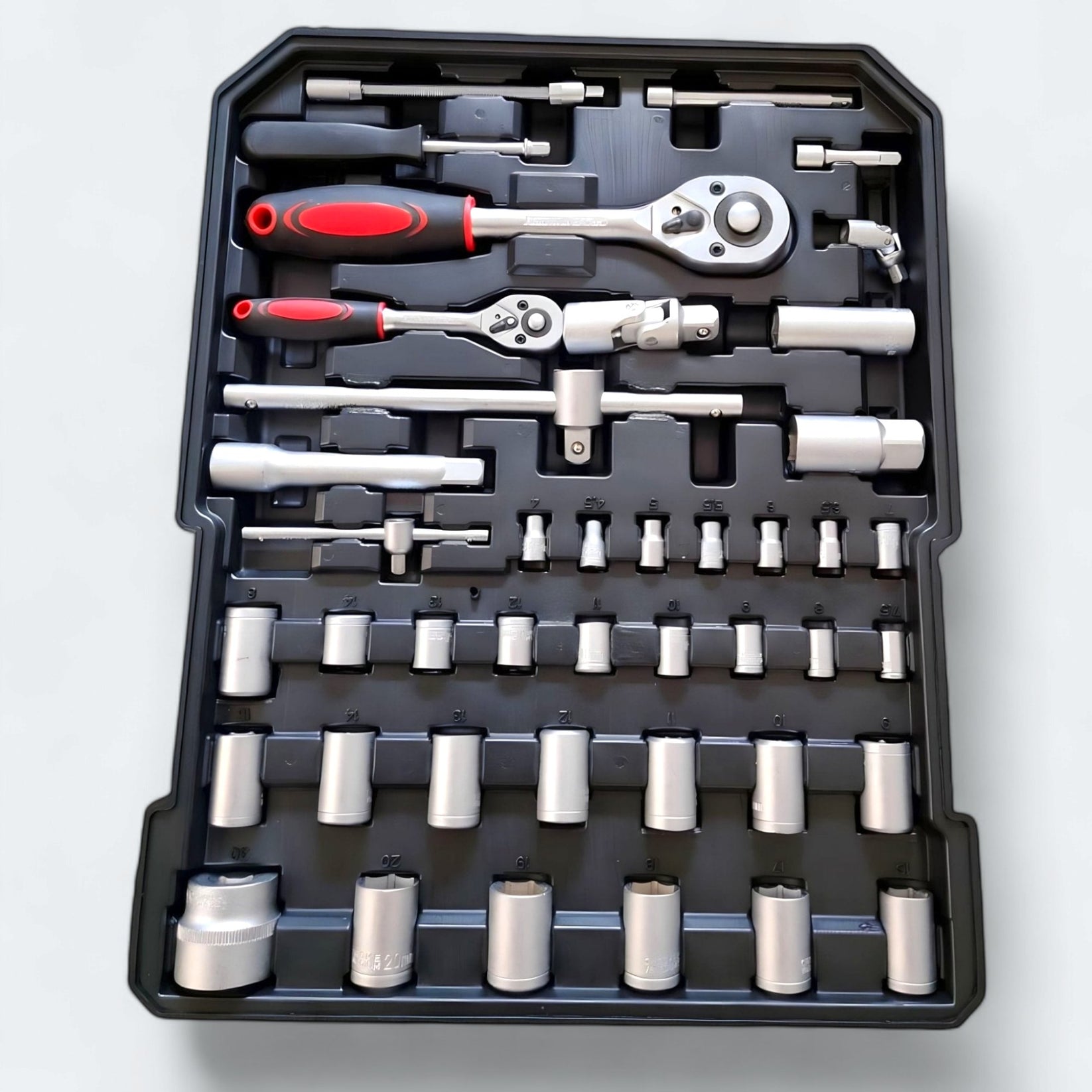 372 - dijelni set alata u koferu – – – slika 5
