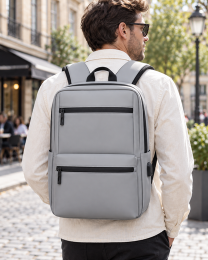 Minimalistički pravokutni ruksak s PU premazom — AI lifestyle ilustracija s osobom