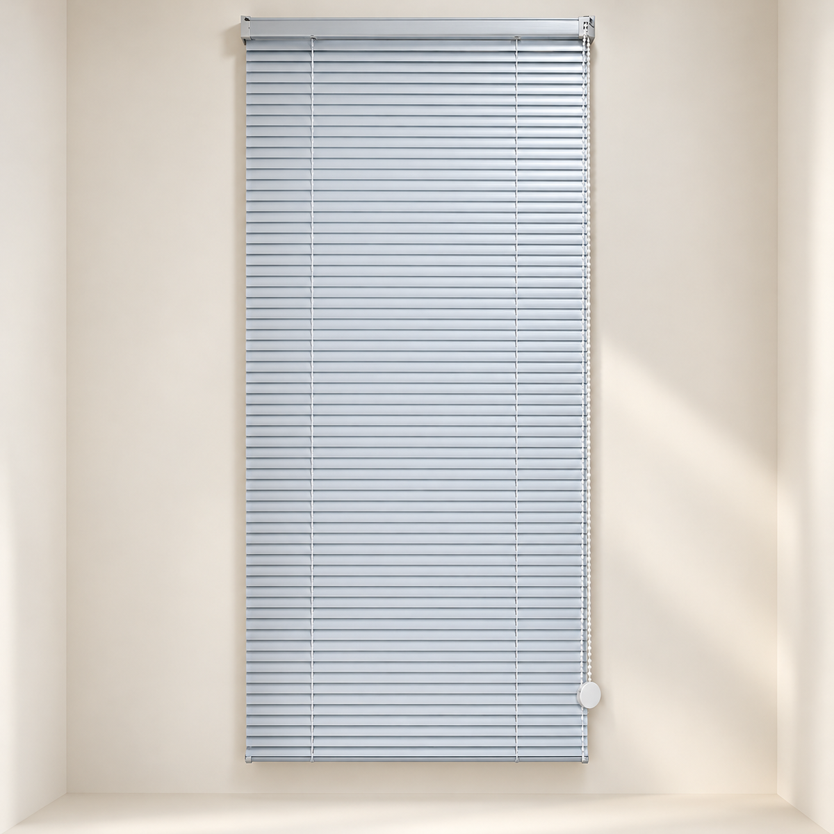 Aluminijska žaluzina 90 × 200 cm, srebrna – studio