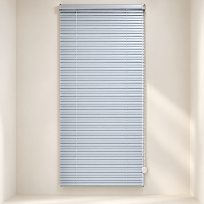 Aluminijska žaluzina 90 × 200 cm, srebrna – studio