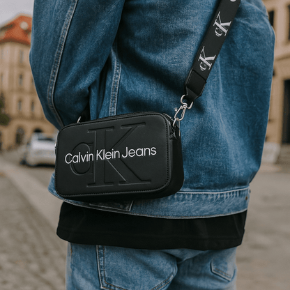 Brendirana Crossbody Torbica – – Crna – slika 6