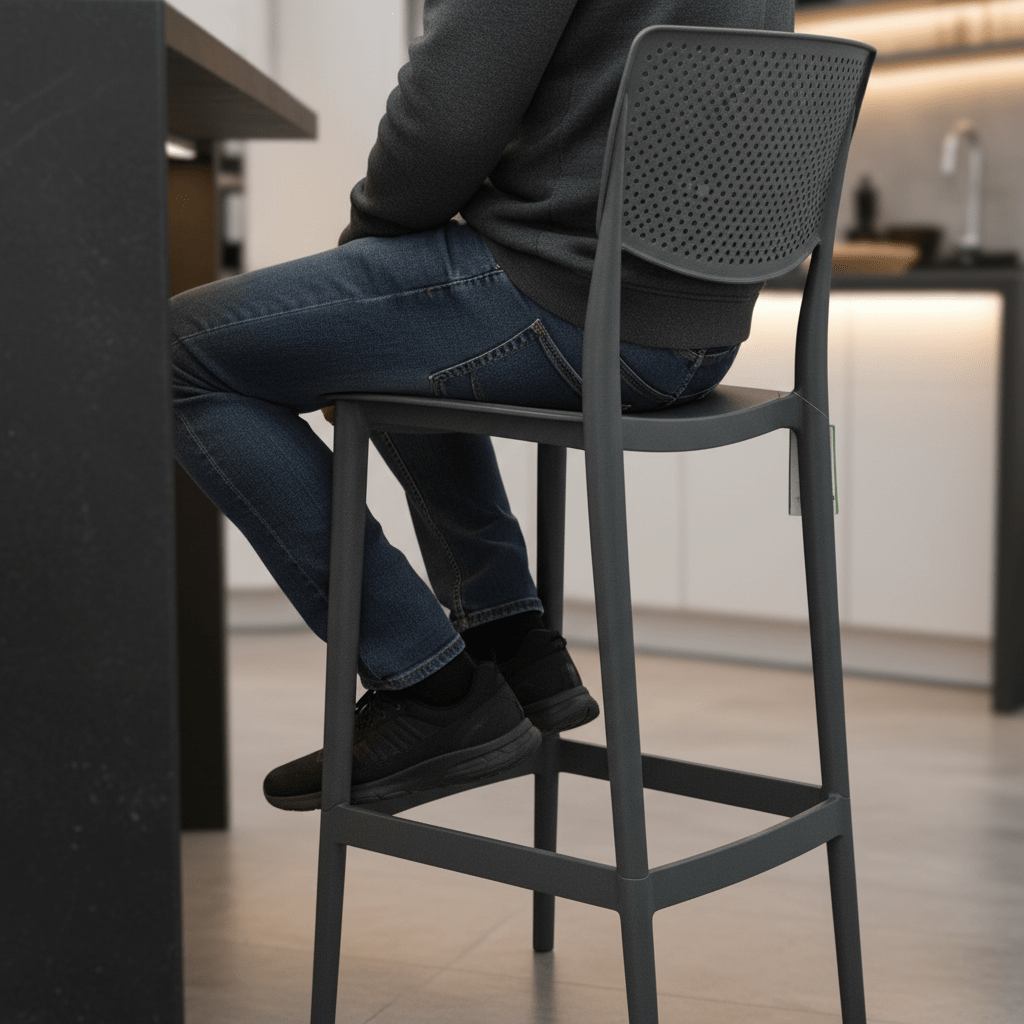 Elegantna Barska Stolica s Perforiranim Naslonom – Barske stolice – Crna – slika 4