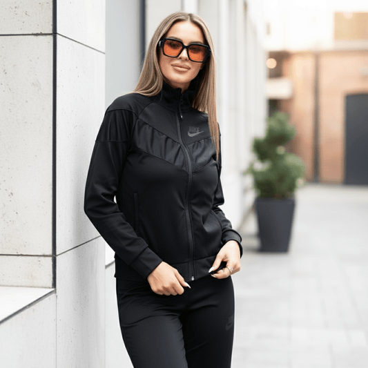 Elegantna Crna Trenerka za Žene - Savršen Spoj Stila i Udobnosti – Ženske trenerke – M Crna – slika 1