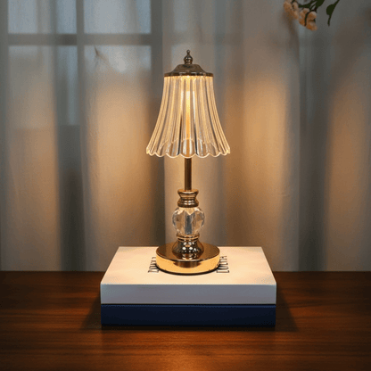 Elegantna Stolna Lampa s Kristalnim Detaljima – Rasvjeta – Zlatna/Prozirna – slika 6