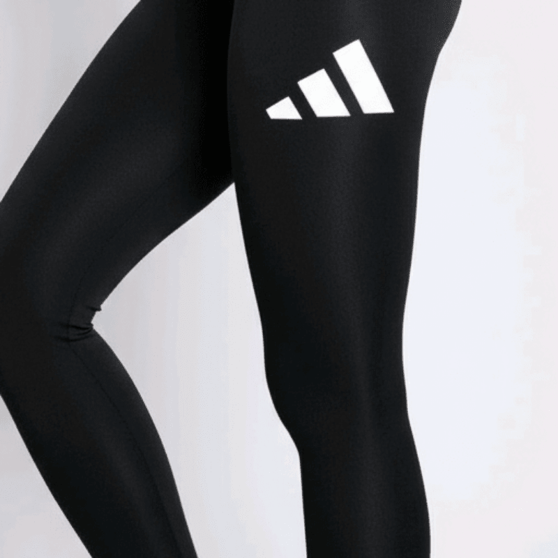 Elegantne Crne Sportske Helanke s Prepoznatljivim Logom – Sportske Helanke – S Crna – slika 4