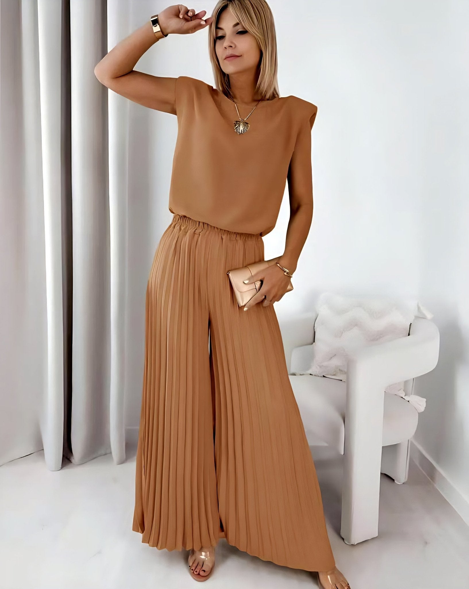 Elegantni Dvodijelni Set s Lepršavim Pantalonama - SAMO KLIKNI