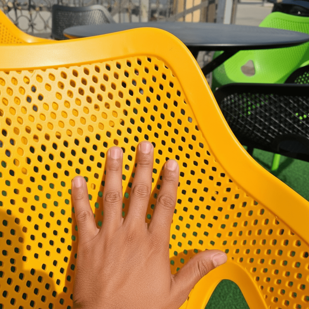 Moderna Perforirana Vrtna Stolica – Vrtna stolica – Žuta – slika 4