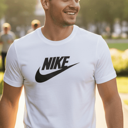 Muška Bijela Majica s Klasičnim Sportskim Logom – Majice – M Bijela – slika 2