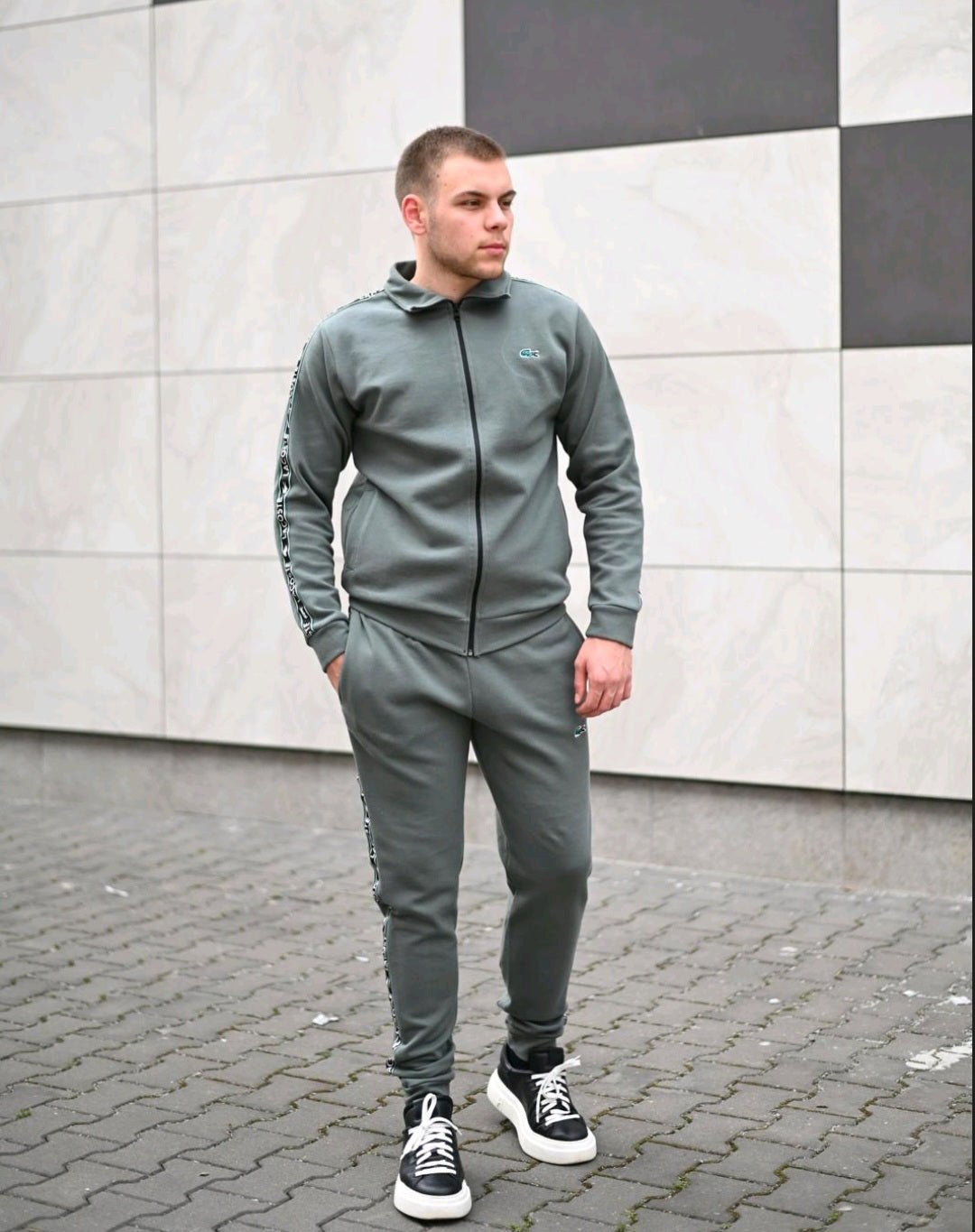 Muška Premium Trenirka - SAMO KLIKNI