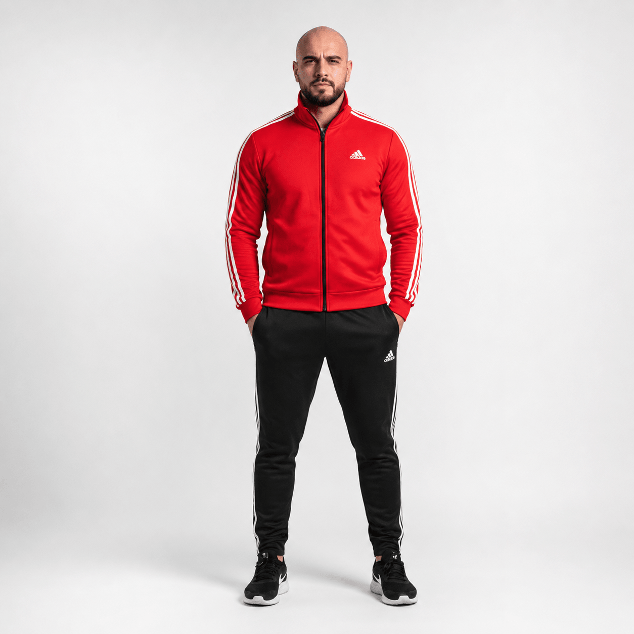 Muški sportski komplet – Muška Moda i Odjeća – S – slika 1