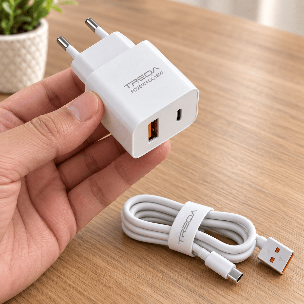TREQA CH-635 USB-A i USB-C punjač s kablom – Zidni punjači TREQA CH-635 – – slika 3