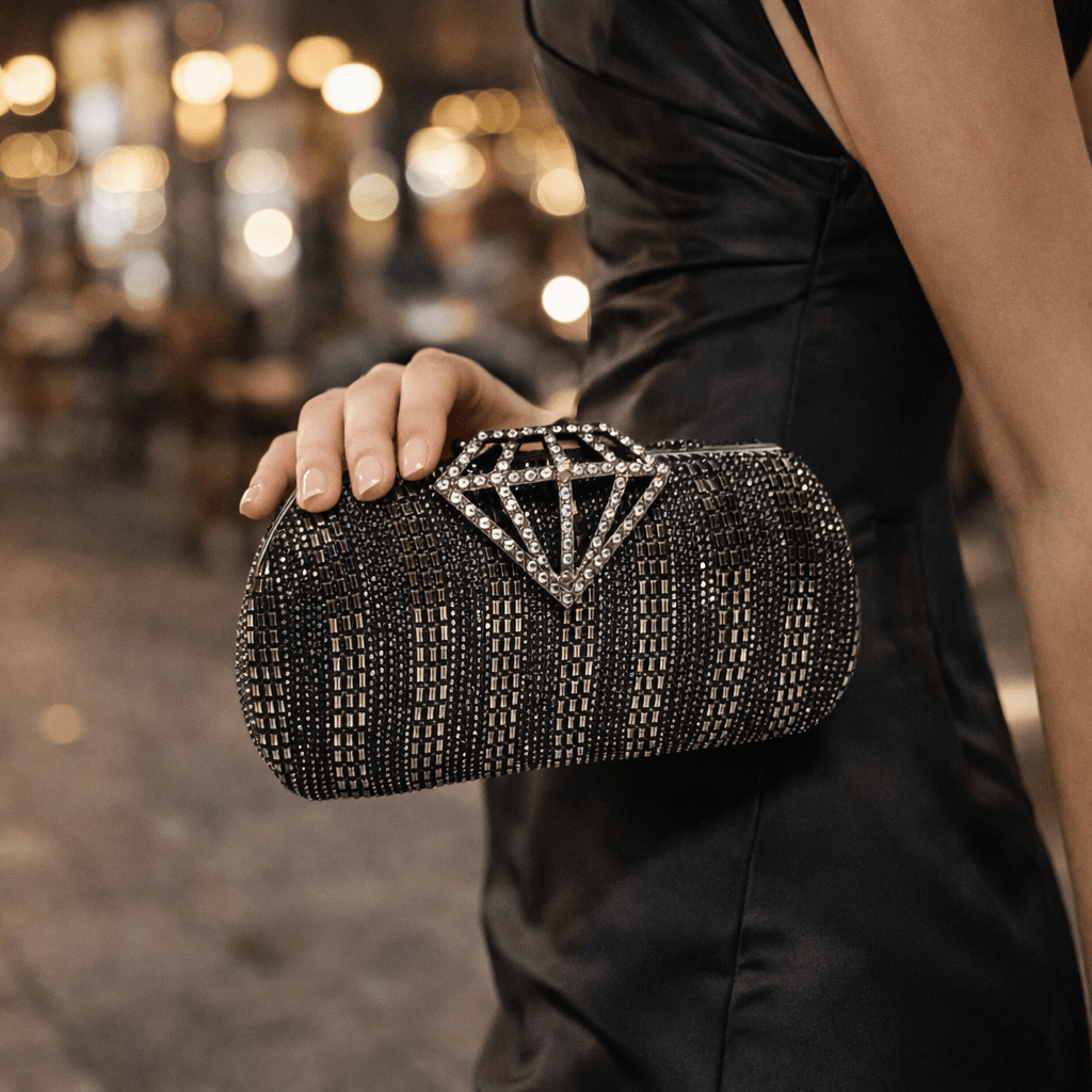 Večernja Torbica s Kristalnim Detaljima - SAMO KLIKNI