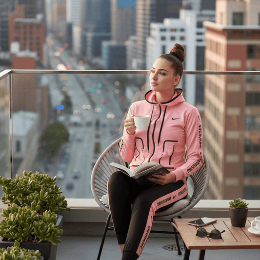 Ženski Trenerka Set Dukserica i Helanke u Bebi Roza Boji – Sportska Odjeća – S – slika 1